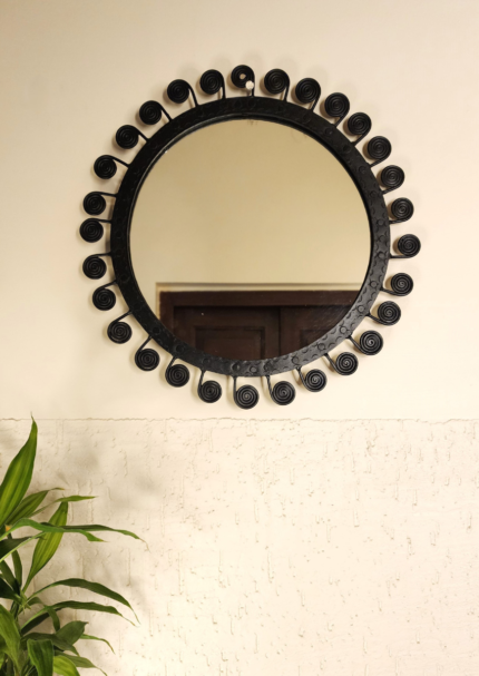 Spiral Halo Wall Deecor